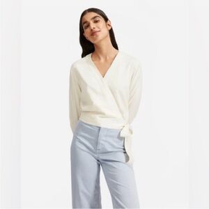 Everlane Washable Silk Wrap Top – Off White | Size 0